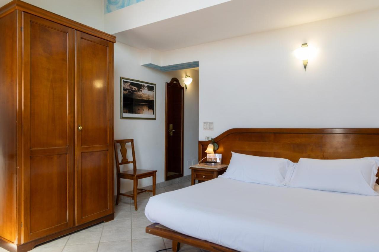 Hotel Ungheria Varese 1946 מראה חיצוני תמונה