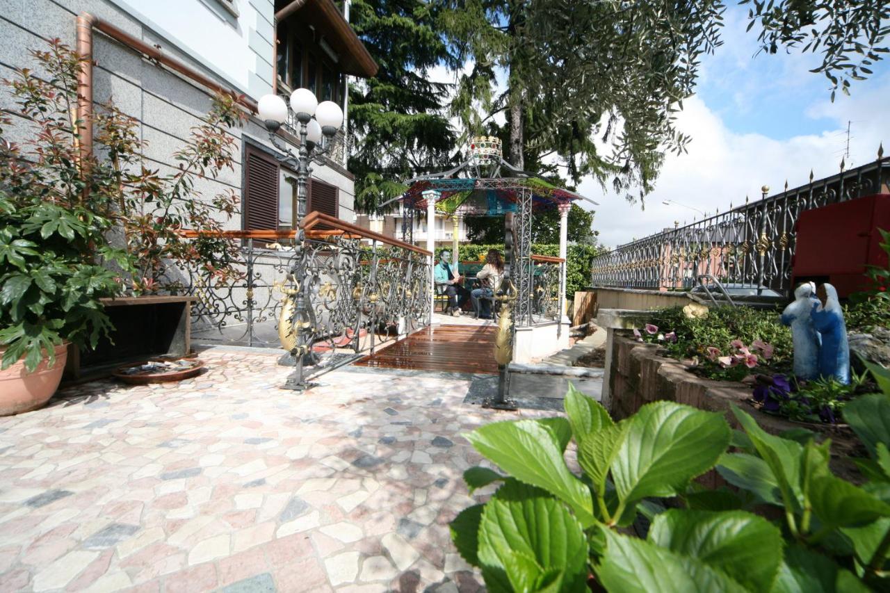 Hotel Ungheria Varese 1946 מראה חיצוני תמונה